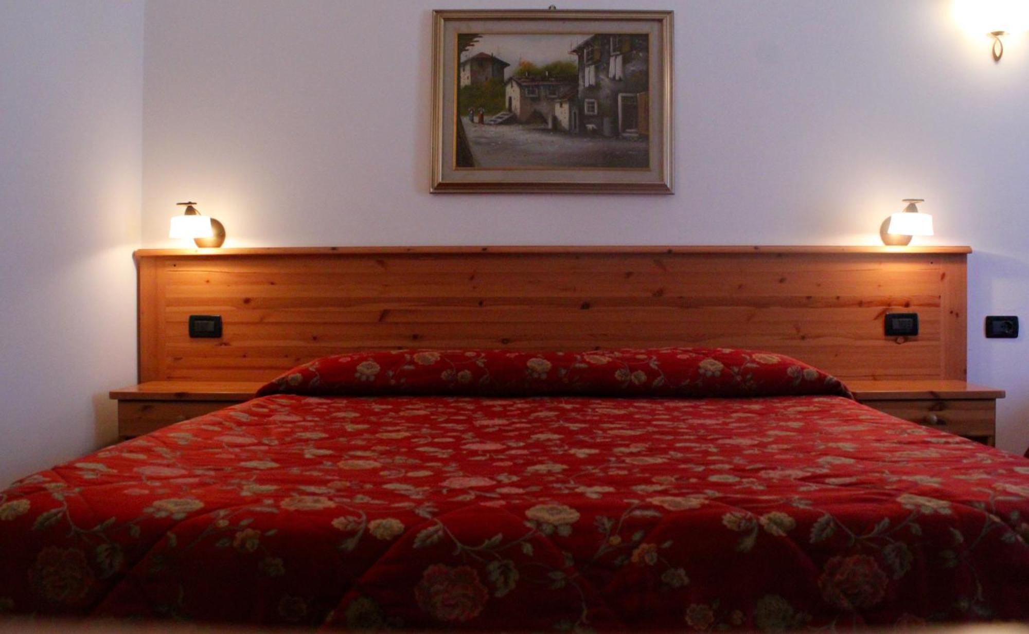 Garni Lago Alpino Molveno Room photo